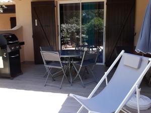 Maison Porto-Vecchio, 1 pièce, 2 personnes - FR-1-62-159