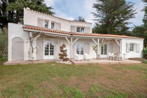 Maison pour 8 avec piscine a Prefailles