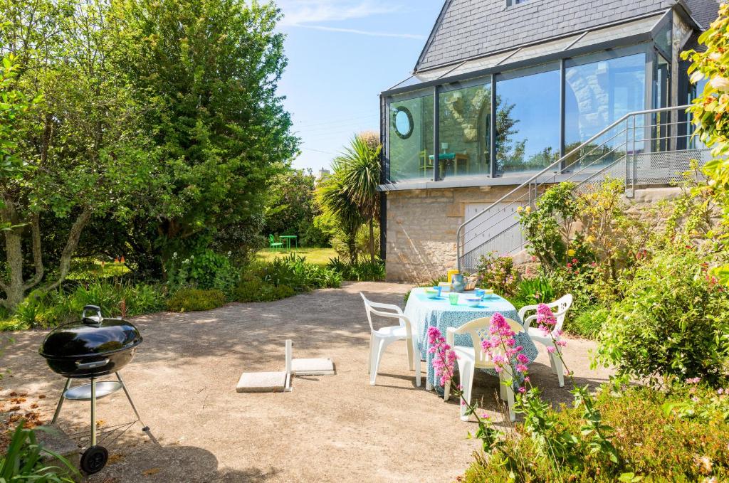 Maison de vacances Maison pour 9 personnes a Treffiagat a 900m des premieres plages des Hortensias, 5 29730 Tréffiagat