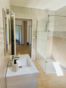 Maison près d’une rivière à 2 minutes de la mer