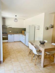 Maison près d’une rivière à 2 minutes de la mer