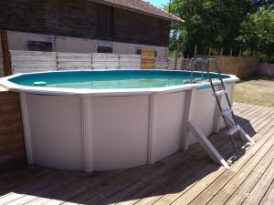 Maison de vacances Maison privée avec piscine Bat B 320 Avenue Gustave Caliot 40200 Pontenx-les-Forges Aquitaine