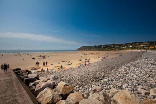 Maison proche mer - plage de Sciotot (2,5 km)
