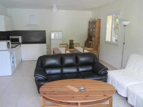 Maison Rayol-Canadel-sur-Mer, 4 pièces, 8 personnes - FR-1-226B-133