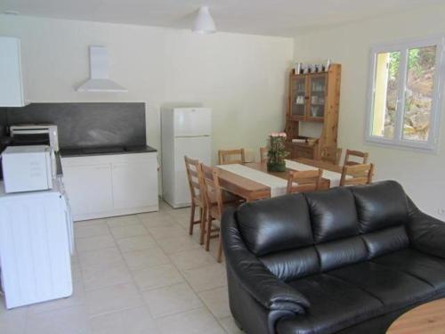 Maison Rayol-Canadel-sur-Mer, 4 pièces, 8 personnes - FR-1-226B-133