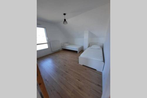 Maison récente avec vue mer, plage et port à pied