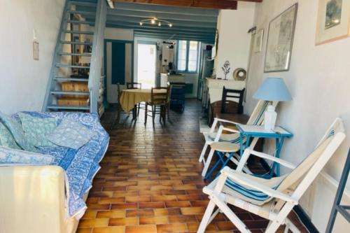 Maison Rétaise avec JARDIN proche de la MER