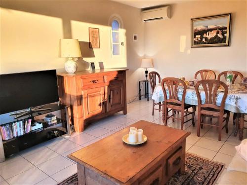 Maison Roquebrune-sur-Argens, 5 pièces, 8 personnes - FR-1-226-429