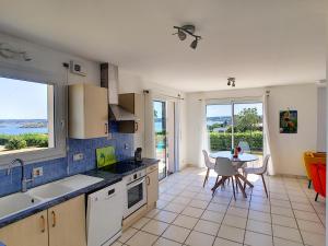 Maison Roscanvel, 4 pièces, 6 personnes - FR-1-370-52