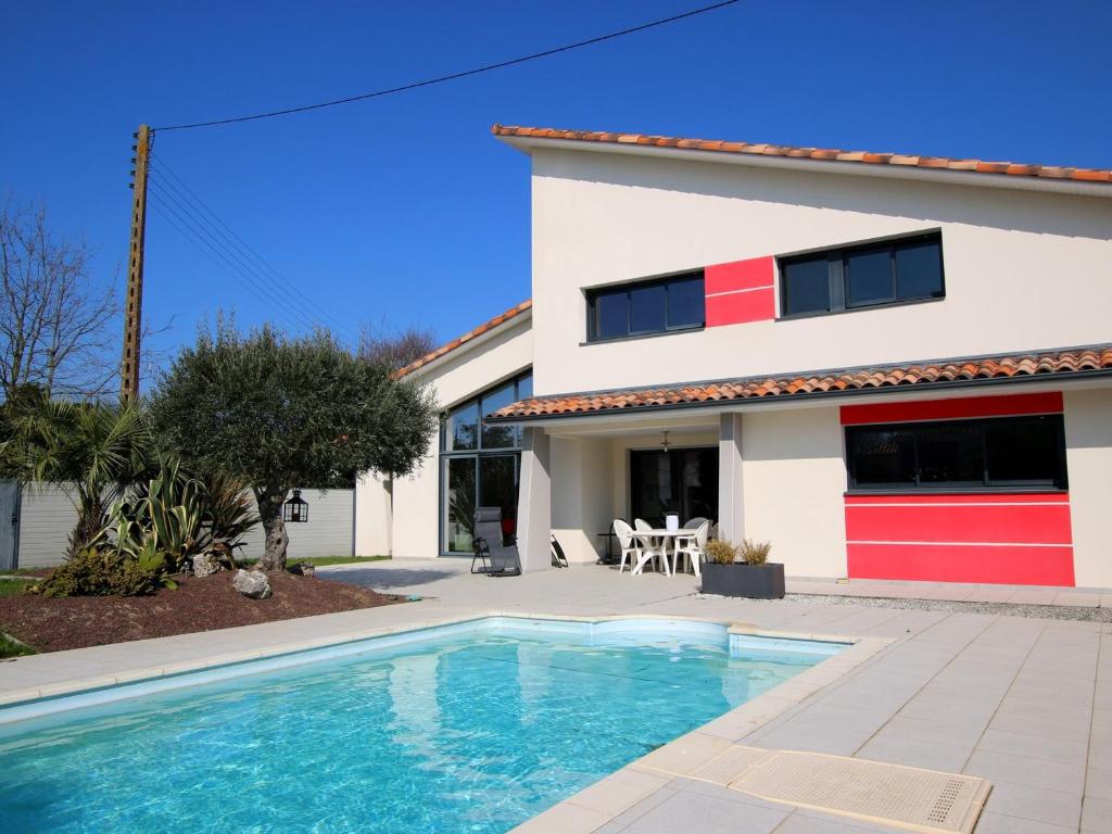 Maison de vacances Maison Saint-Brevin-les-Pins, 6 pièces, 12 personnes - FR-1-364-103 18 Impasse de la Courance 44250 Saint-Brévin-les-Pins