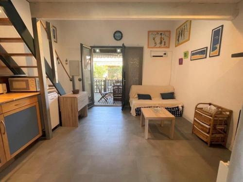 Maison Saint-Cyprien, 2 pièces, 6 personnes - FR-1-225D-126