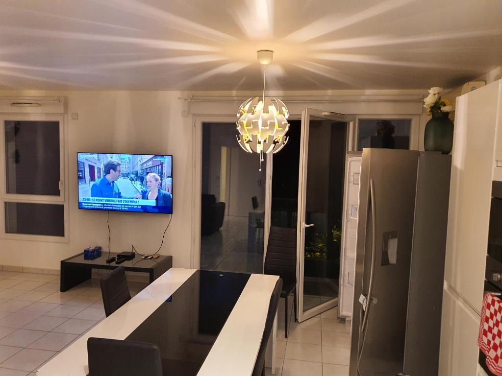 Maison Saint-Cyprien, 2 pièces, 6 personnes - FR-1-225D-161 66750 Saint-Cyprien