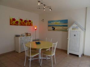 Maison de vacances Maison Saint-Hilaire-de-Riez, 2 pièces, 4 personnes - FR-1-91-84 9H Rue RenÃ© Moreau - L'Abri Du Pecheur  - 85270 Saint-Hilaire-de-Riez Pays de la Loire