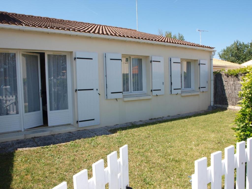 Maison de vacances Maison Saint-Hilaire-de-Riez, 4 pièces, 6 personnes - FR-1-323-62 10  Rue Du Sou   - Plage Des Demoiselles - 85270 Saint-Hilaire-de-Riez