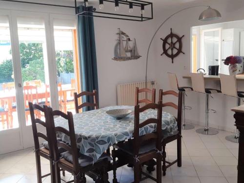 Maison Saint-Quay-Perros, 5 pièces, 7 personnes - FR-1-368-313