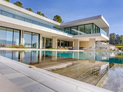 Maison Saint-Rémy-de-Provence, 9 pièces, 14 personnes - FR-1-599-37