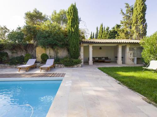 Maison Saint-Rémy-de-Provence, 9 pièces, 14 personnes - FR-1-599-52