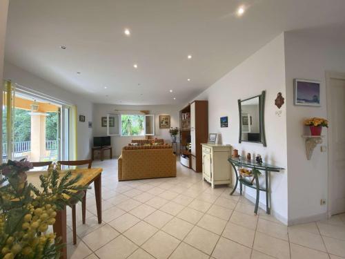 Maison Sainte-Maxime, 5 pièces, 9 personnes - FR-1-226-491