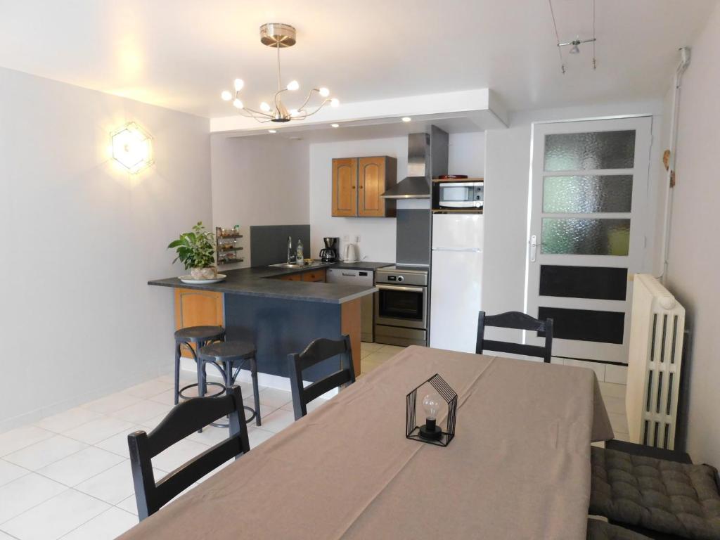 Maison Sainte-Soulle, 5 pièces, 8 personnes - FR-1-246-615 17220 Sainte-Soulle
