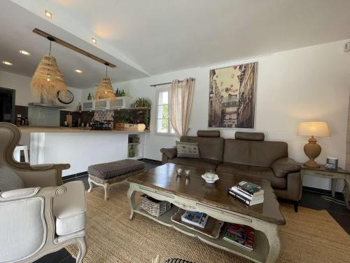 Maison Sainte-Soulle, 5 pièces, 8 personnes - FR-1-246-615