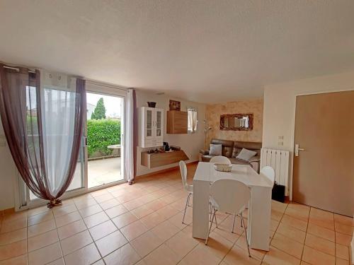 Maison Saintes-Maries-de-la-Mer, 3 pièces, 4 personnes - FR-1-475-91