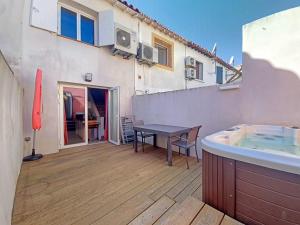 Maison Saintes-Maries-de-la-Mer, 3 pièces, 6 personnes - FR-1-475-93