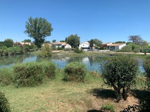 Maison Saintes-Maries-de-la-Mer, 5 pièces, 8 personnes - FR-1-475-96