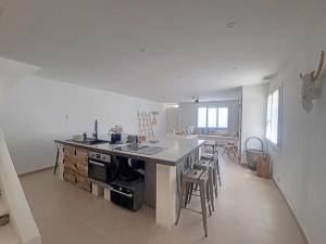 Maison Saintes-Maries-de-la-Mer, 5 pièces, 9 personnes - FR-1-475-95