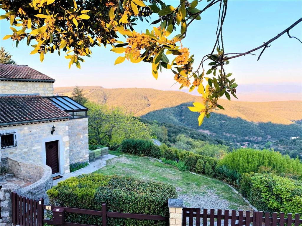 Maison Sampzon, 4 pièces, 6 personnes - FR-1-697-6 3 chemin de l'Eglise, 07120 Sampzon