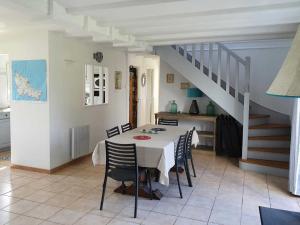 Maison de vacances Maison Sauzon, 5 pièces, 8 personnes - FR-1-418-200 Lancreno 56360 Sauzon Bretagne