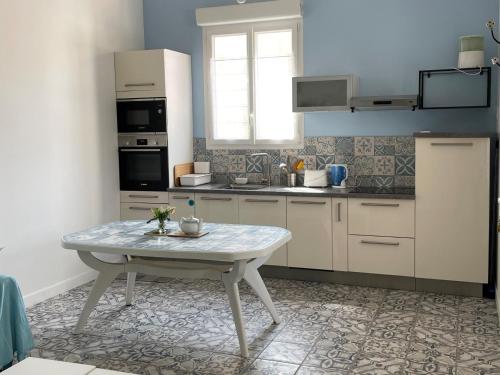 Maison Soulac-sur-Mer, 1 pièce, 2 personnes - FR-1-648-75