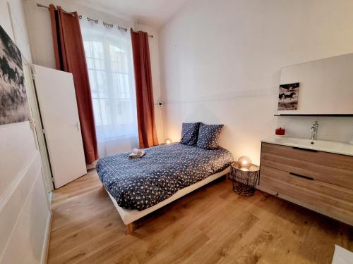 Maison spacieuse avec balcon sur les remparts