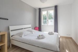 Maison spacieuse avec étage dans une impasse