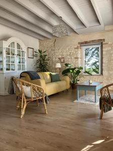 MAISON SPACIEUSE - CALME - 200m2 - JARDIN