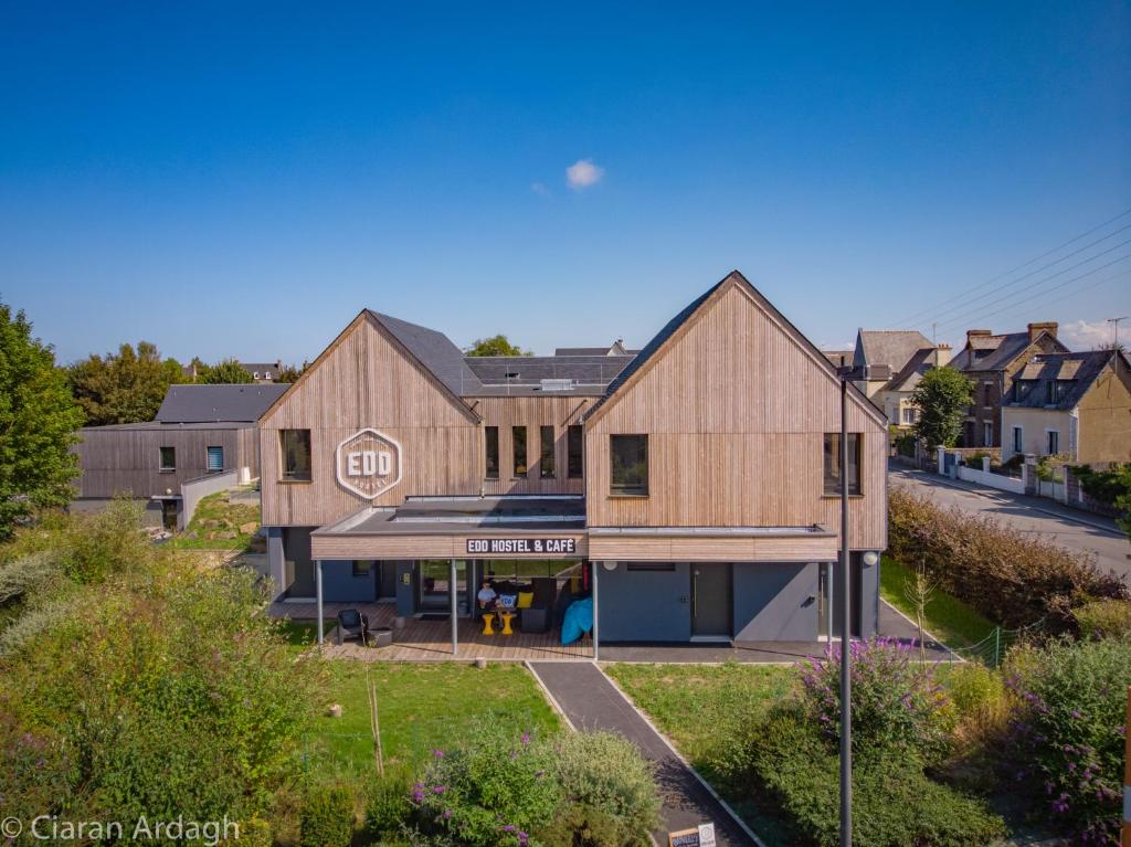 Maison spacieuse et autonome au centre-ville de Tournus