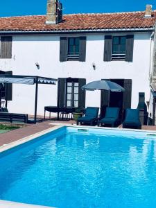 Maison Spacieuse & Piscine