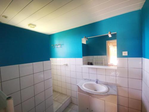 Maison sur les Hauts de Barjac piscine privée