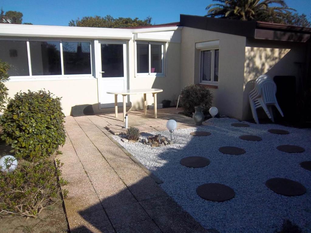 Maison de vacances Maison Torreilles, 3 pièces, 4 personnes - FR-1-530-12 Village des Sables 66440 Torreilles