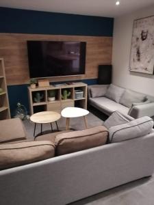 Maison toute équipée 3 chambres avec jardin calme et Spa