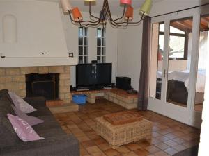 Maison de vacances Maison Vallon-Pont-d'Arc, 6 pièces, 8 personnes - FR-1-382-1 Chames  -  - 07150 Chame Rhône-Alpes