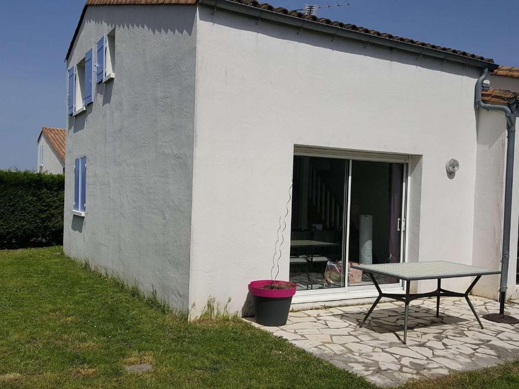 Maison de vacances Maison Vaux-sur-Mer, 3 pièces, 6 personnes - FR-1-494-120 Résidence Le Mat des Oliviers 109 avenue Boulevard Garnier- Apt. n°9 17640 Vaux-sur-Mer