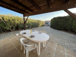 Maison Vendres, 3 pièces, 8 personnes - FR-1-701-33