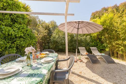 Maisonnette au cœur du vignoble à 300m de la mer proche de Porquerolles