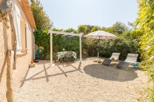 Maisonnette au cœur du vignoble à 300m de la mer proche de Porquerolles