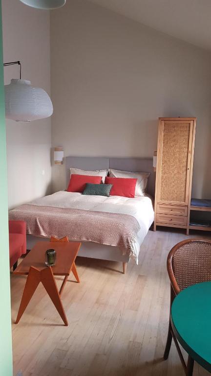 Maisonnette cosy cœur centre avec accueil vélo 2 bis Rue Corneille, 49400 Saumur
