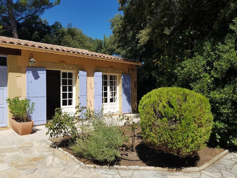 Maison de vacances Maisonnette dans le Luberon - Bois Romay 481 voie communale de Fiéraque 84240 La Bastide-des-Jourdans