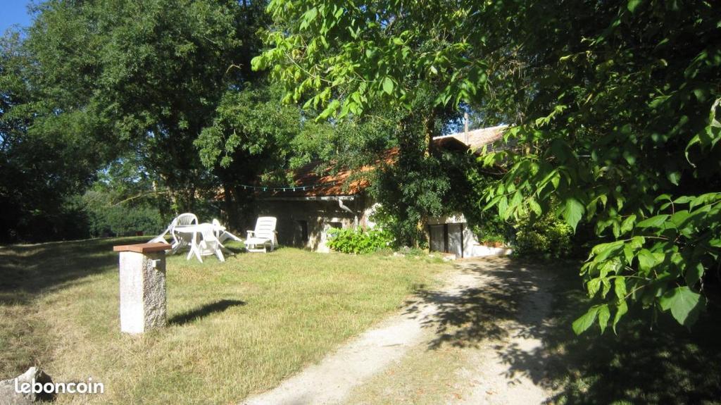 Maison de vacances Maisonnette près de Montauban 82 Sud-Ouest 5075 Route départementale 8 82230 Genébrières