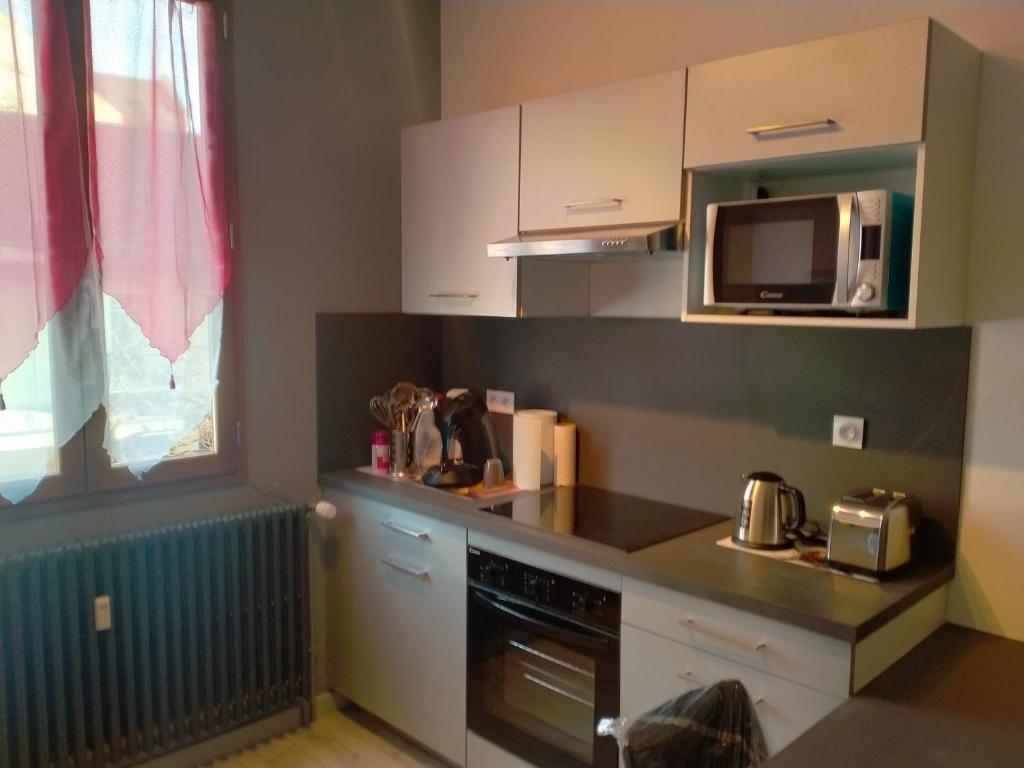 Majestic Holiday Home in Clesse with Garden 79350 Clessé