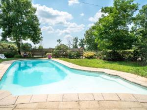 Majestic Holiday Home in Clesse with Garden