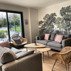 Manoir de la Nogrie - La Grange - Maison 4 chambres avec Spa privatif et piscine chauffée sur domaine 5 étoiles